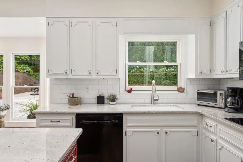 300 Lighthouse Point, Sandy Springs, Georgia 30328, 5 Bedrooms Bedrooms, ,3 BathroomsBathrooms,Residential,Sold,300 Lighthouse Point,6879794