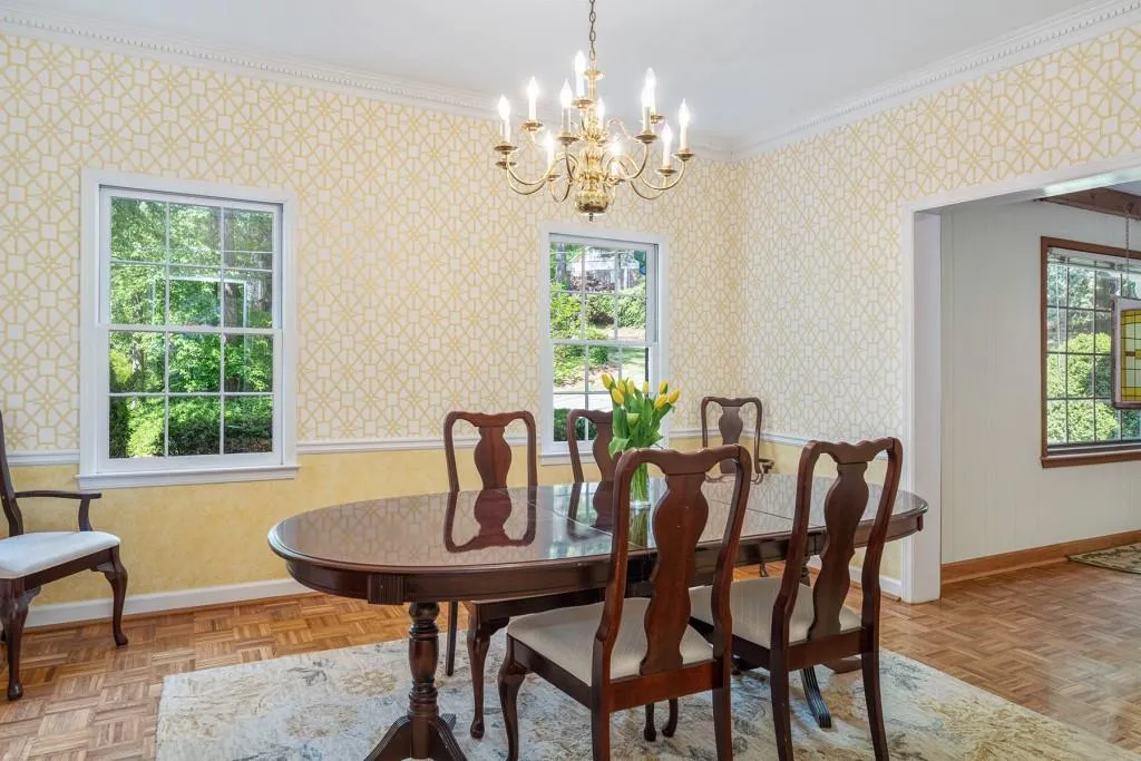 300 Lighthouse Point, Sandy Springs, Georgia 30328, 5 Bedrooms Bedrooms, ,3 BathroomsBathrooms,Residential,Sold,300 Lighthouse Point,6879794