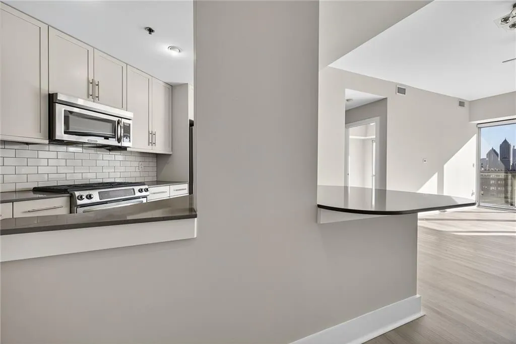 1100 Howell Mill Road Nw Unit 710, Atlanta, Georgia 30318, 2 Bedrooms Bedrooms, ,2 BathroomsBathrooms,Residential,For Sale,1100 Howell Mill Road Nw Unit 710,7667090