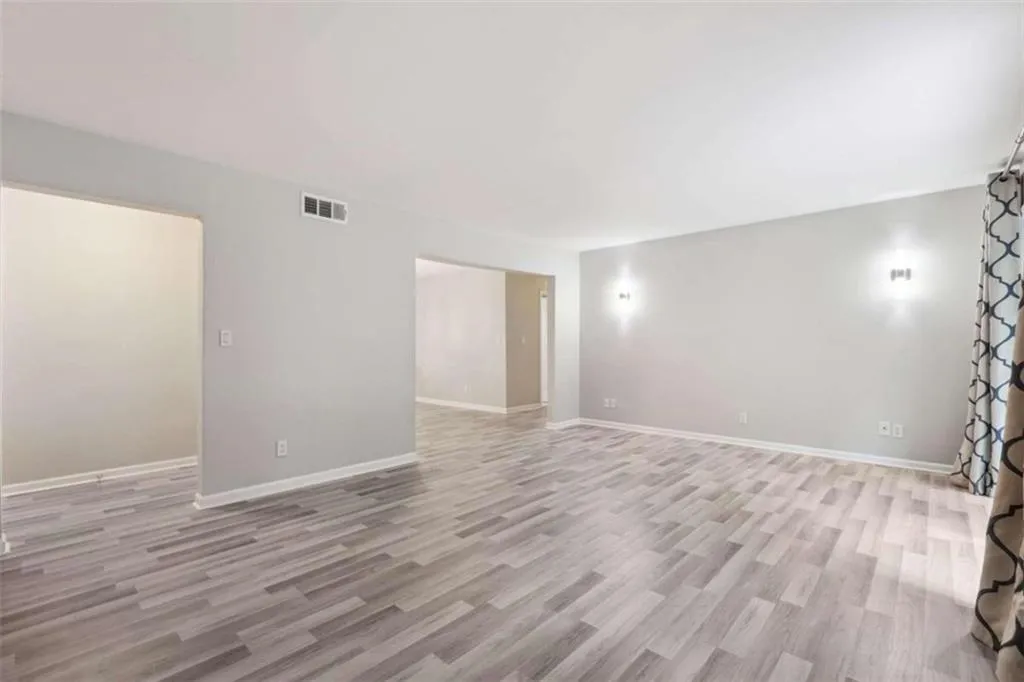 6851 Roswell Rd Road Unit H26, Sandy Springs, Georgia 30328, 2 Bedrooms Bedrooms, ,2 BathroomsBathrooms,Residential,Sold,6851 Roswell Rd Road Unit H26,7258601