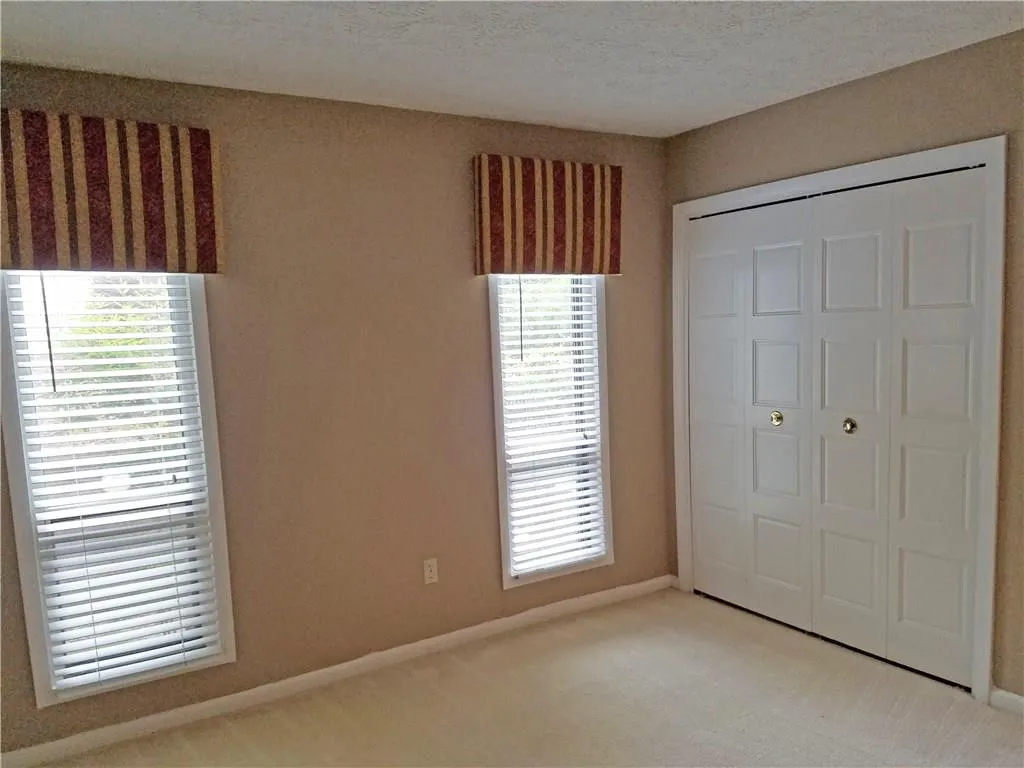 5147 Roswell Road Unit 3, Atlanta, Georgia 30342, 2 Bedrooms Bedrooms, ,1 BathroomBathrooms,Residential,Sold,5147 Roswell Road Unit 3,5744365