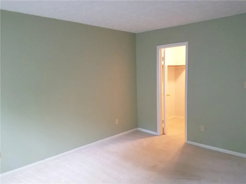 5147 Roswell Road Unit 3, Atlanta, Georgia 30342, 2 Bedrooms Bedrooms, ,1 BathroomBathrooms,Residential,Sold,5147 Roswell Road Unit 3,5744365