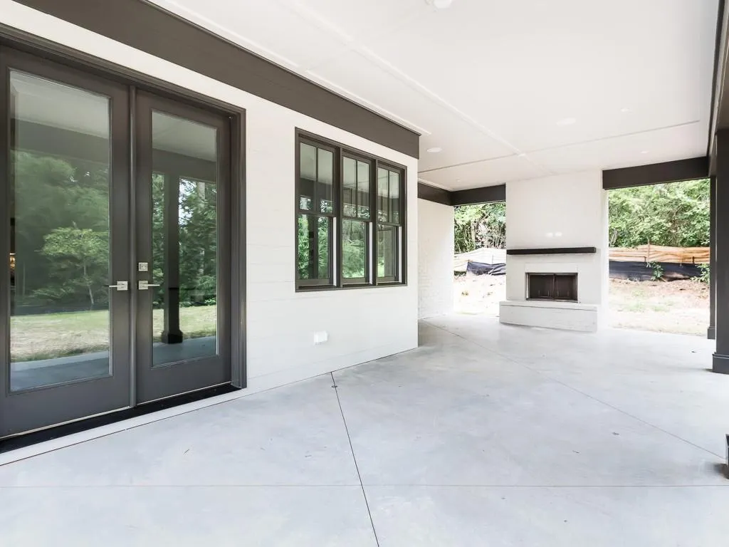 420 Montevallo Drive, Sandy Springs, Georgia 30342, 5 Bedrooms Bedrooms, ,5 BathroomsBathrooms,Residential,Sold,420 Montevallo Drive,5930618
