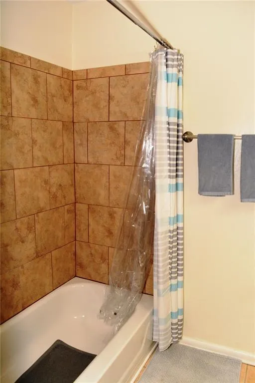 6900 Roswell Road Unit F11, Atlanta, Georgia 30328, 2 Bedrooms Bedrooms, ,2 BathroomsBathrooms,Residential,Sold,6900 Roswell Road Unit F11,6918224