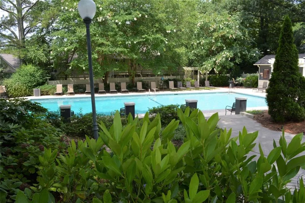6900 Roswell Road Unit F11, Atlanta, Georgia 30328, 2 Bedrooms Bedrooms, ,2 BathroomsBathrooms,Residential,Sold,6900 Roswell Road Unit F11,6918224
