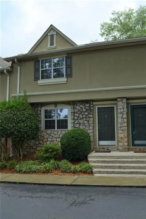 6900 Roswell Road Unit F11, Atlanta, Georgia 30328, 2 Bedrooms Bedrooms, ,2 BathroomsBathrooms,Residential,Sold,6900 Roswell Road Unit F11,6918224