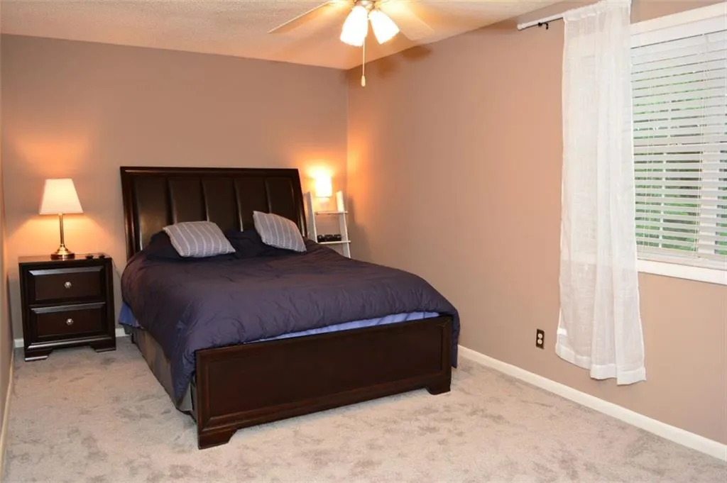 6900 Roswell Road Unit F11, Atlanta, Georgia 30328, 2 Bedrooms Bedrooms, ,2 BathroomsBathrooms,Residential,Sold,6900 Roswell Road Unit F11,6918224