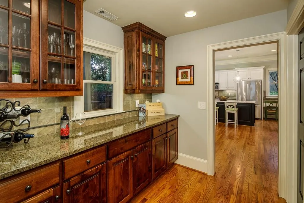 6377 Cotswold Lane, Sandy Springs, Georgia 30328, 5 Bedrooms Bedrooms, ,4 BathroomsBathrooms,Residential,Sold,6377 Cotswold Lane,6098347