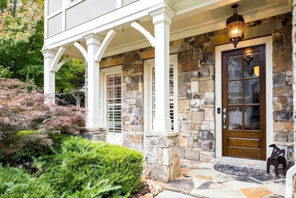 6377 Cotswold Lane, Sandy Springs, Georgia 30328, 5 Bedrooms Bedrooms, ,4 BathroomsBathrooms,Residential,Sold,6377 Cotswold Lane,6098347