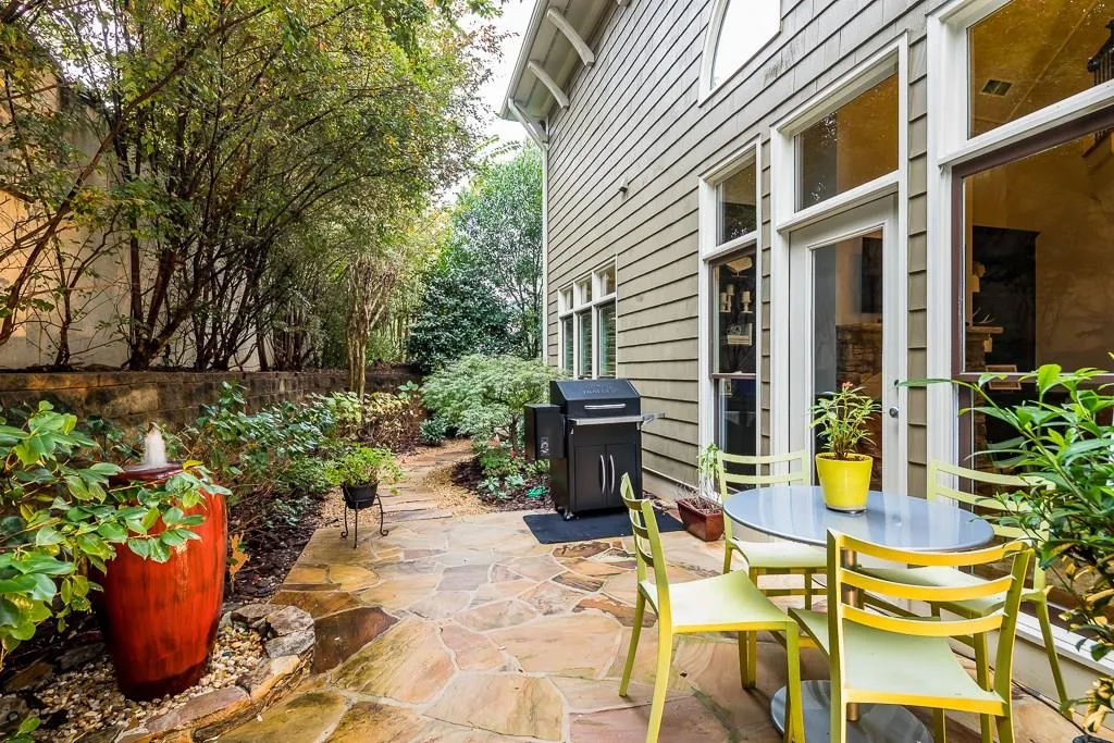 6377 Cotswold Lane, Sandy Springs, Georgia 30328, 5 Bedrooms Bedrooms, ,4 BathroomsBathrooms,Residential,Sold,6377 Cotswold Lane,6098347