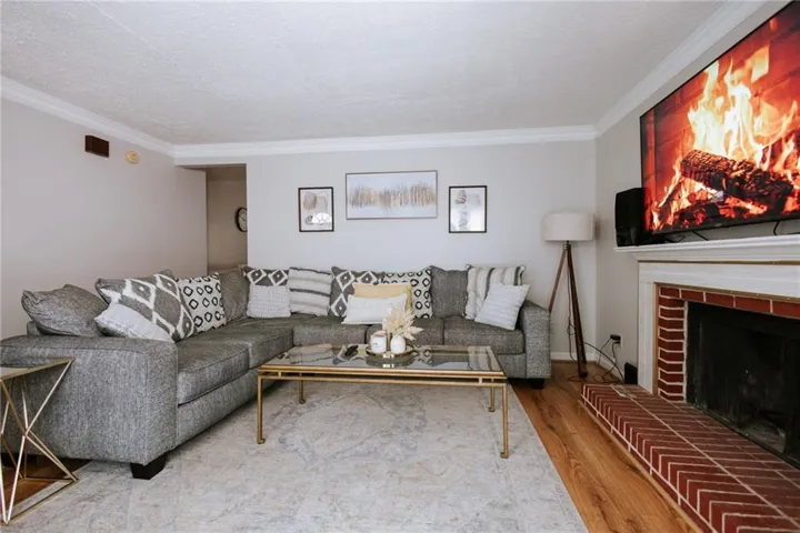 1013 Huntington Trace Se, Smyrna, Georgia 30082
