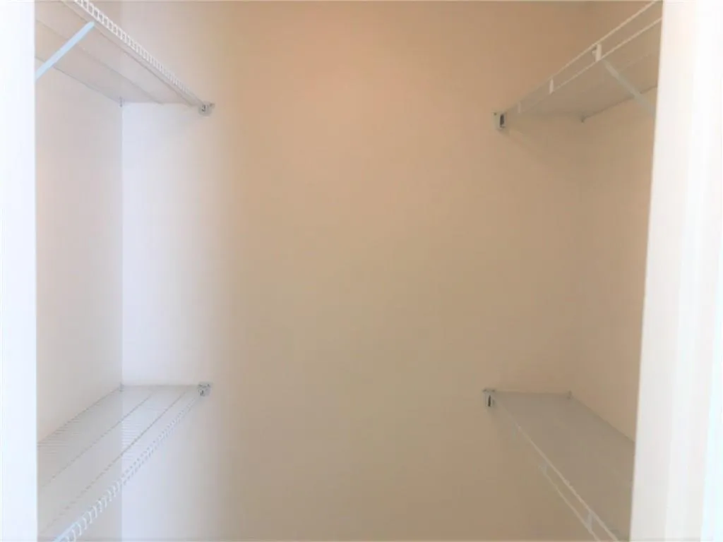 622 Granville Court Unit 622, Sandy Springs, Georgia 30328, 1 Bedroom Bedrooms, ,1 BathroomBathrooms,Residential,Sold,622 Granville Court Unit 622,6994329