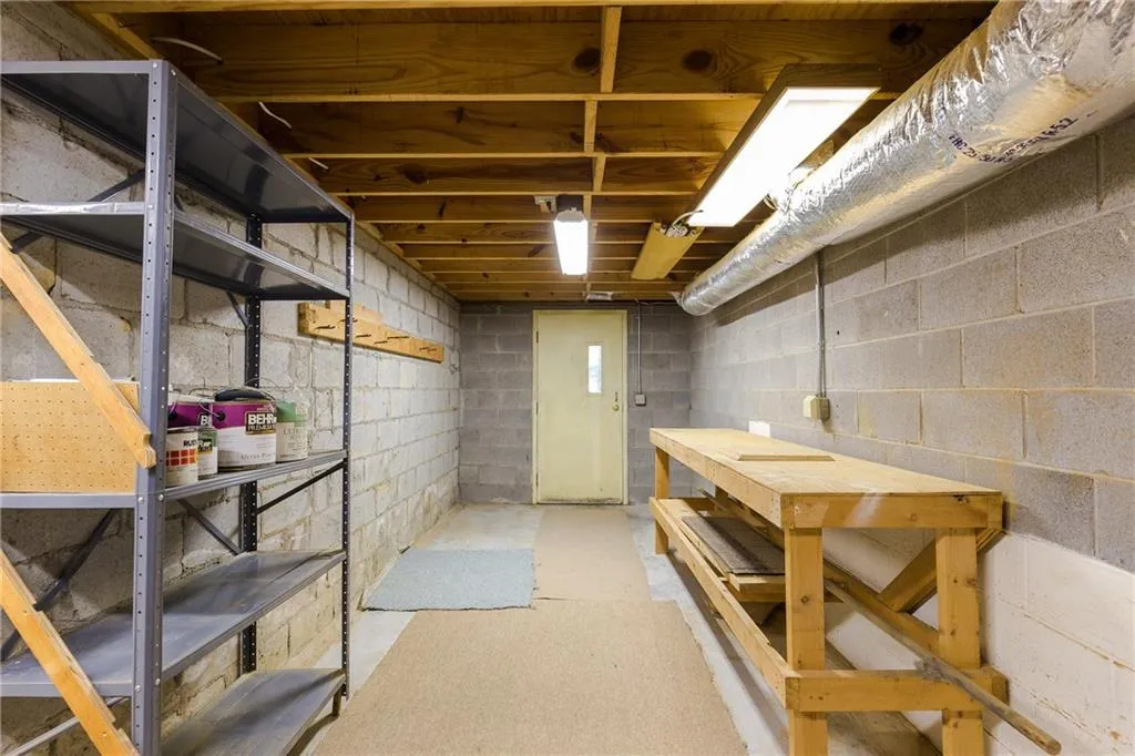 268 Underwood Drive, Atlanta, Georgia 30328, 4 Bedrooms Bedrooms, ,2 BathroomsBathrooms,Residential,Sold,268 Underwood Drive,5879245