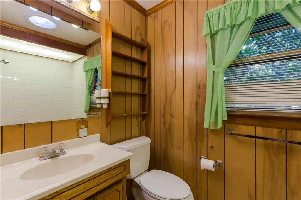 268 Underwood Drive, Atlanta, Georgia 30328, 4 Bedrooms Bedrooms, ,2 BathroomsBathrooms,Residential,Sold,268 Underwood Drive,5879245