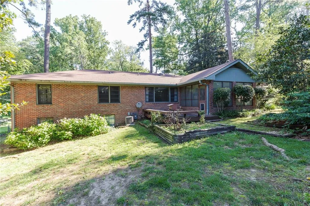 268 Underwood Drive, Atlanta, Georgia 30328, 4 Bedrooms Bedrooms, ,2 BathroomsBathrooms,Residential,Sold,268 Underwood Drive,5879245