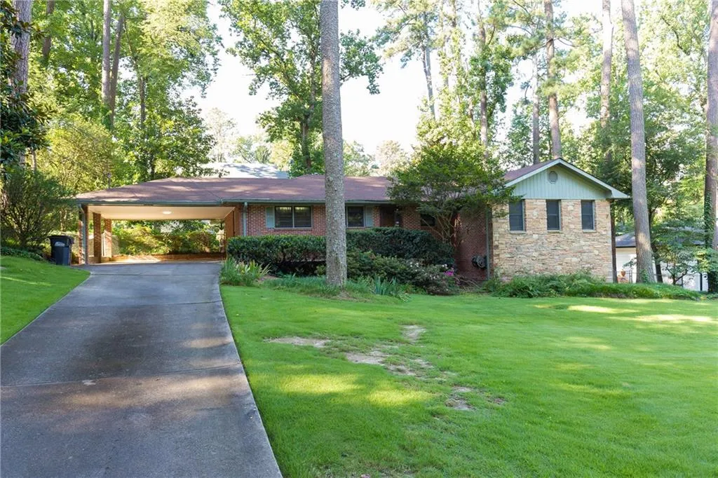 268 Underwood Drive, Atlanta, Georgia 30328, 4 Bedrooms Bedrooms, ,2 BathroomsBathrooms,Residential,Sold,268 Underwood Drive,5879245