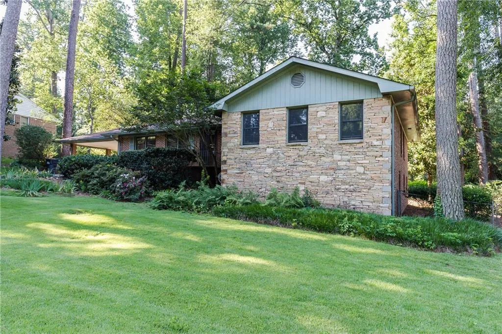 268 Underwood Drive, Atlanta, Georgia 30328, 4 Bedrooms Bedrooms, ,2 BathroomsBathrooms,Residential,Sold,268 Underwood Drive,5879245