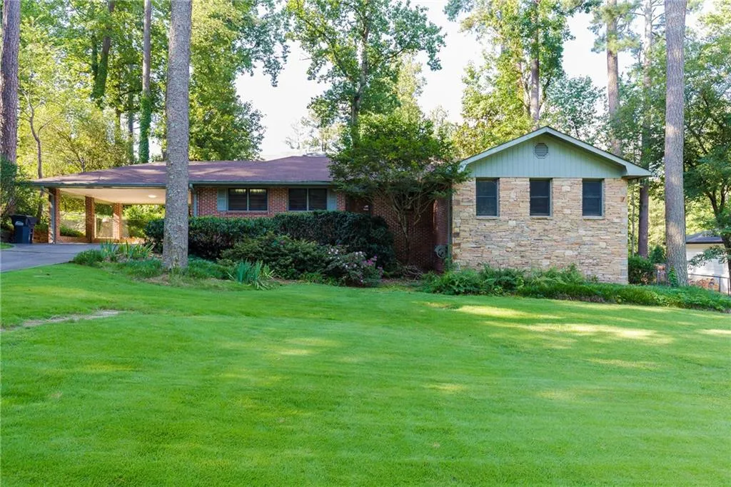 268 Underwood Drive, Atlanta, Georgia 30328, 4 Bedrooms Bedrooms, ,2 BathroomsBathrooms,Residential,Sold,268 Underwood Drive,5879245