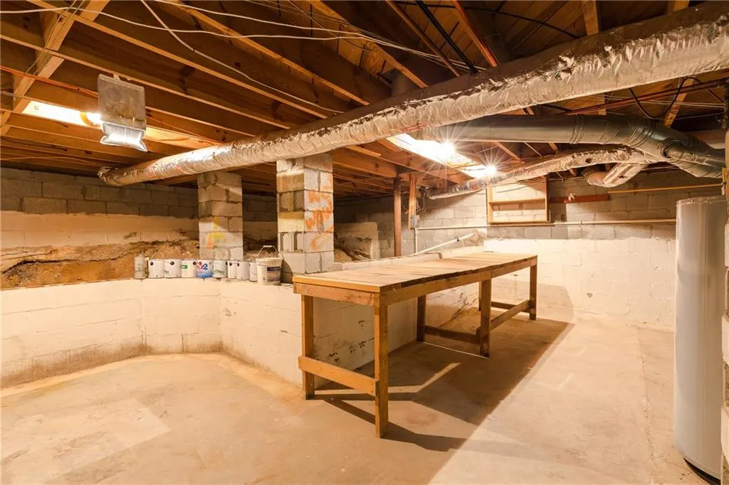 268 Underwood Drive, Atlanta, Georgia 30328, 4 Bedrooms Bedrooms, ,2 BathroomsBathrooms,Residential,Sold,268 Underwood Drive,5879245