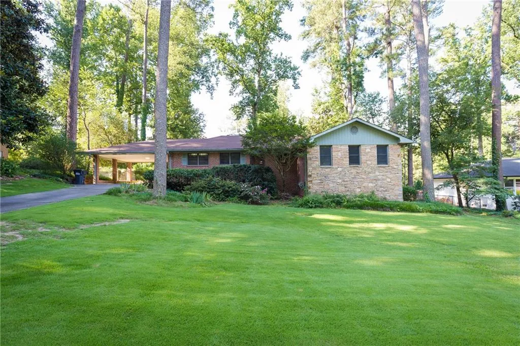 268 Underwood Drive, Atlanta, Georgia 30328, 4 Bedrooms Bedrooms, ,2 BathroomsBathrooms,Residential,Sold,268 Underwood Drive,5879245