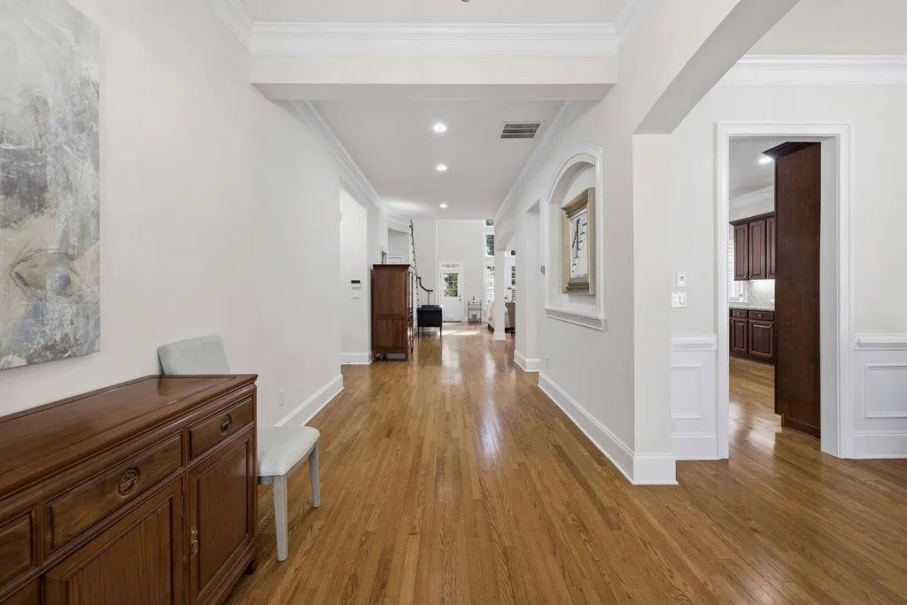 305 Wembley Circle, Sandy Springs, Georgia 30328, 4 Bedrooms Bedrooms, ,3 BathroomsBathrooms,Residential,For Sale,305 Wembley Circle,7749627