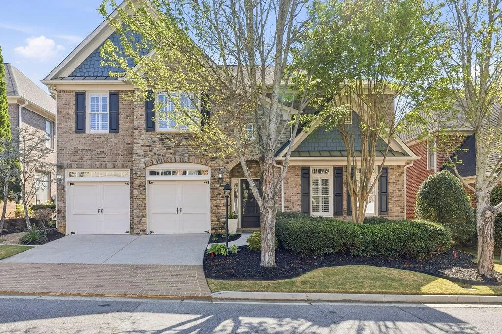 305 Wembley Circle, Sandy Springs, Georgia 30328, 4 Bedrooms Bedrooms, ,3 BathroomsBathrooms,Residential,For Sale,305 Wembley Circle,7749627