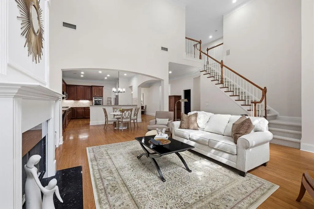 305 Wembley Circle, Sandy Springs, Georgia 30328, 4 Bedrooms Bedrooms, ,3 BathroomsBathrooms,Residential,For Sale,305 Wembley Circle,7749627