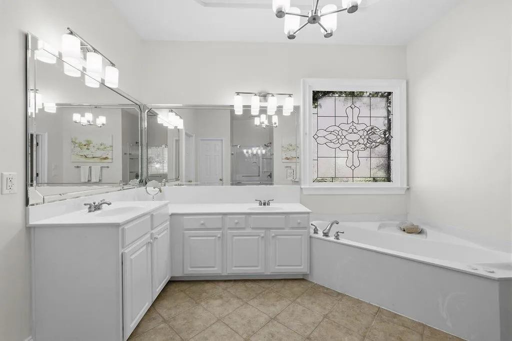 305 Wembley Circle, Sandy Springs, Georgia 30328, 4 Bedrooms Bedrooms, ,3 BathroomsBathrooms,Residential,For Sale,305 Wembley Circle,7749627