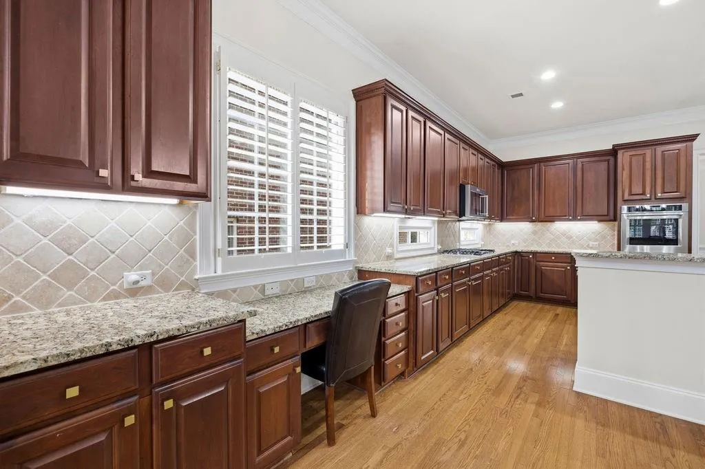 305 Wembley Circle, Sandy Springs, Georgia 30328, 4 Bedrooms Bedrooms, ,3 BathroomsBathrooms,Residential,For Sale,305 Wembley Circle,7749627