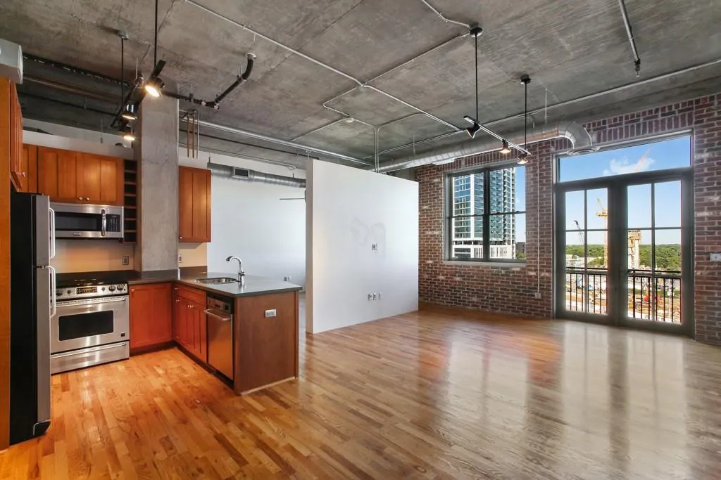 3180 Mathieson Drive Ne Unit 804, Atlanta, Georgia 30305, 1 Bedroom Bedrooms, ,1 BathroomBathrooms,Residential,Sold,3180 Mathieson Drive Ne Unit 804,6040120