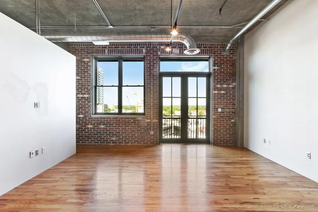 3180 Mathieson Drive Ne Unit 804, Atlanta, Georgia 30305, 1 Bedroom Bedrooms, ,1 BathroomBathrooms,Residential,Sold,3180 Mathieson Drive Ne Unit 804,6040120