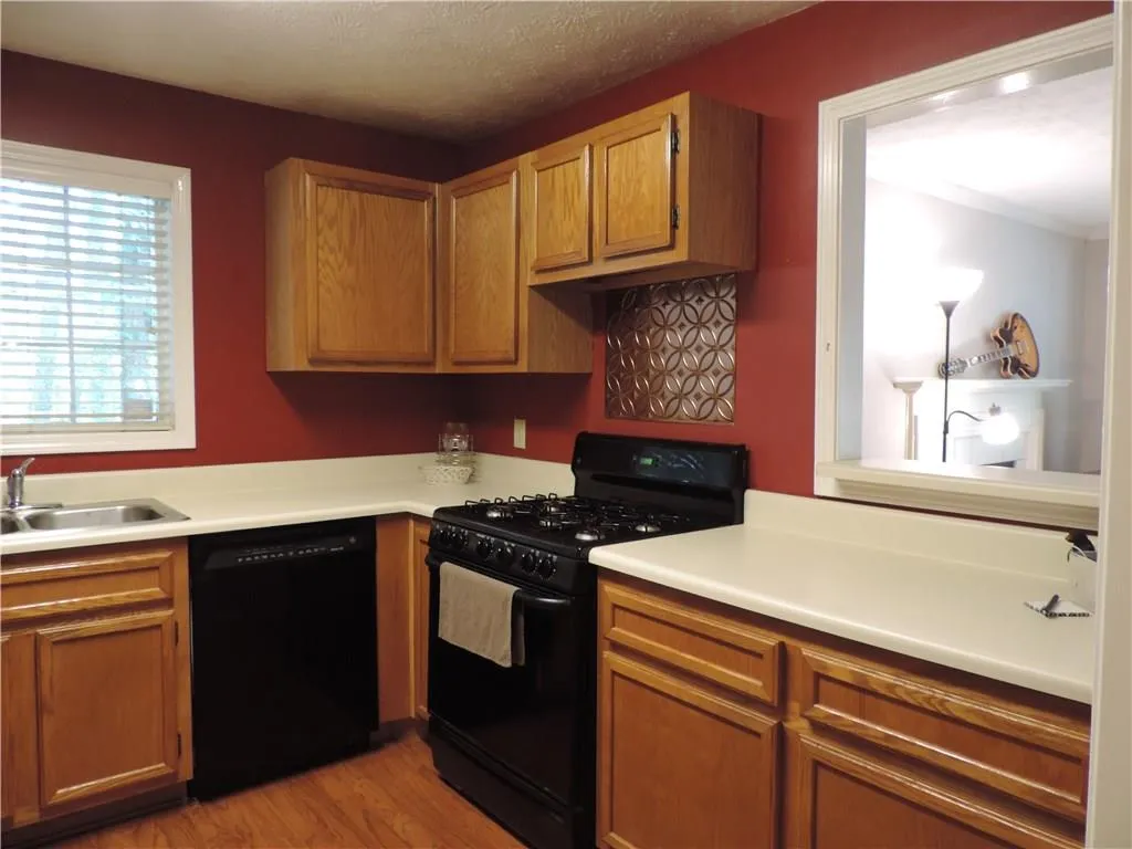 1502 Gettysburg Place Unit 1502, Atlanta, Georgia 30350, 2 Bedrooms Bedrooms, ,1 BathroomBathrooms,Residential,Sold,1502 Gettysburg Place Unit 1502,5909209