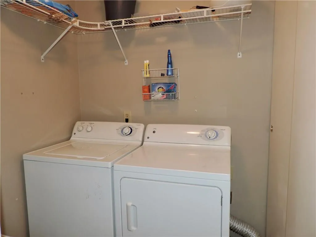 1502 Gettysburg Place Unit 1502, Atlanta, Georgia 30350, 2 Bedrooms Bedrooms, ,1 BathroomBathrooms,Residential,Sold,1502 Gettysburg Place Unit 1502,5909209