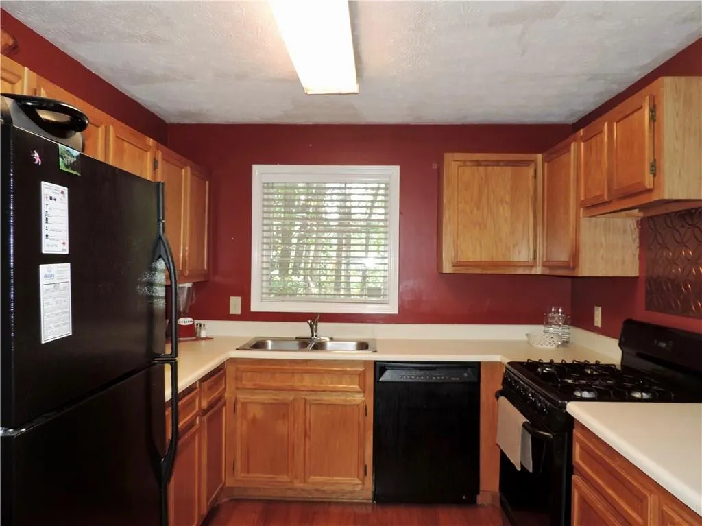 1502 Gettysburg Place Unit 1502, Atlanta, Georgia 30350, 2 Bedrooms Bedrooms, ,1 BathroomBathrooms,Residential,Sold,1502 Gettysburg Place Unit 1502,5909209