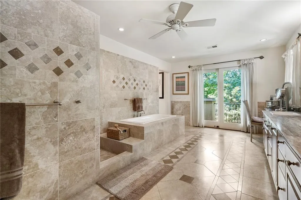 5088 Riverview Road, Sandy Springs, Georgia 30327, 4 Bedrooms Bedrooms, ,4 BathroomsBathrooms,Residential,Sold,5088 Riverview Road,6757124
