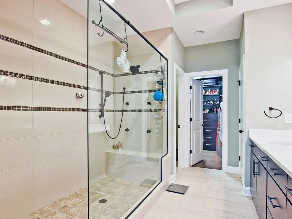 60 Yorkshire Place, Atlanta, Georgia 30328, 3 Bedrooms Bedrooms, ,3 BathroomsBathrooms,Residential,Sold,60 Yorkshire Place,6763349