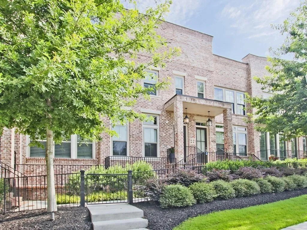 60 Yorkshire Place, Atlanta, Georgia 30328, 3 Bedrooms Bedrooms, ,3 BathroomsBathrooms,Residential,Sold,60 Yorkshire Place,6763349