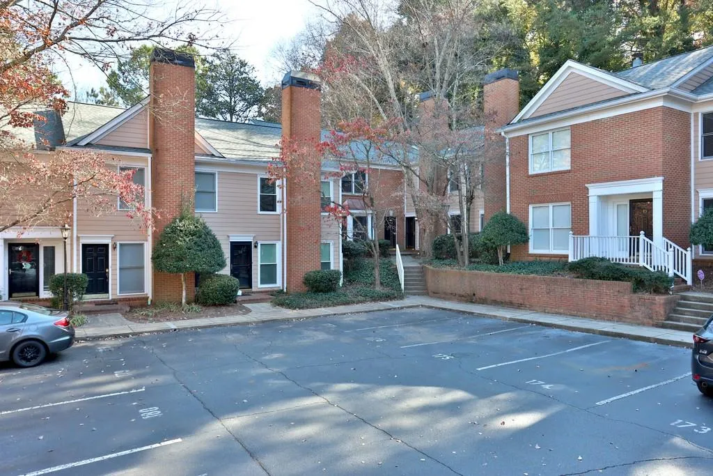 7500 Roswell Road Unit 87, Sandy Springs, Georgia 30350, 2 Bedrooms Bedrooms, ,2 BathroomsBathrooms,Residential,Sold,7500 Roswell Road Unit 87,6647773