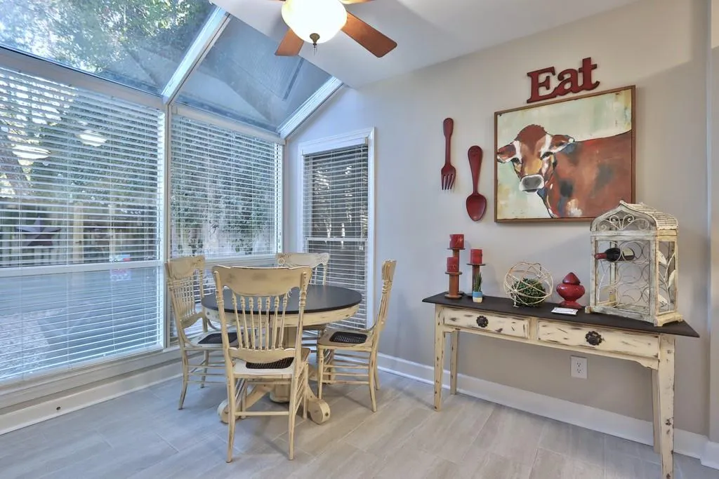 7500 Roswell Road Unit 87, Sandy Springs, Georgia 30350, 2 Bedrooms Bedrooms, ,2 BathroomsBathrooms,Residential,Sold,7500 Roswell Road Unit 87,6647773