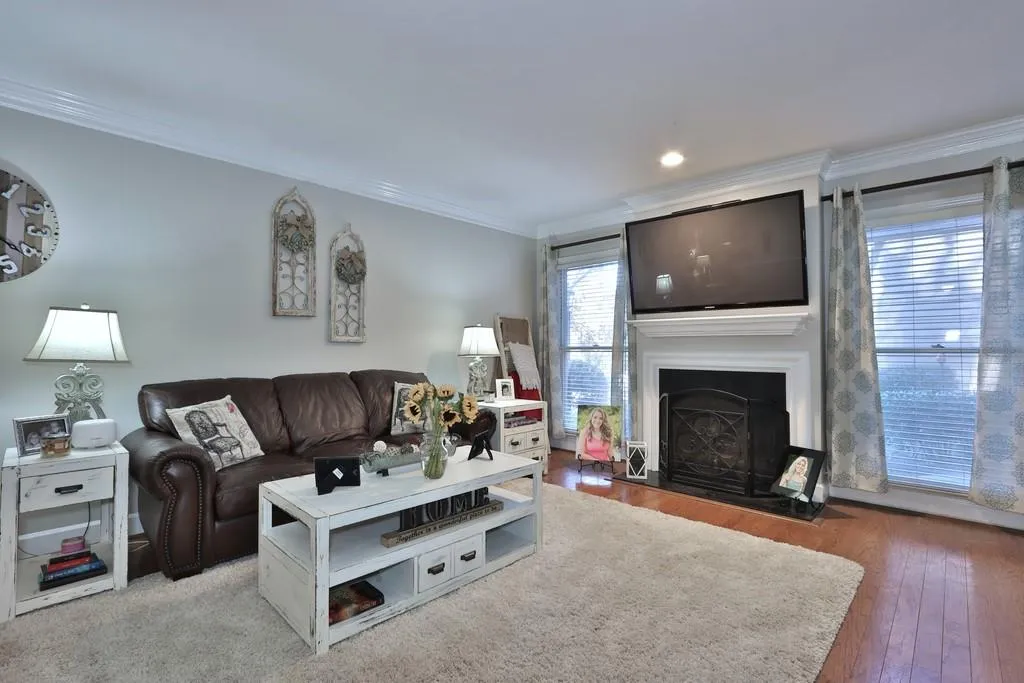 7500 Roswell Road Unit 87, Sandy Springs, Georgia 30350, 2 Bedrooms Bedrooms, ,2 BathroomsBathrooms,Residential,Sold,7500 Roswell Road Unit 87,6647773