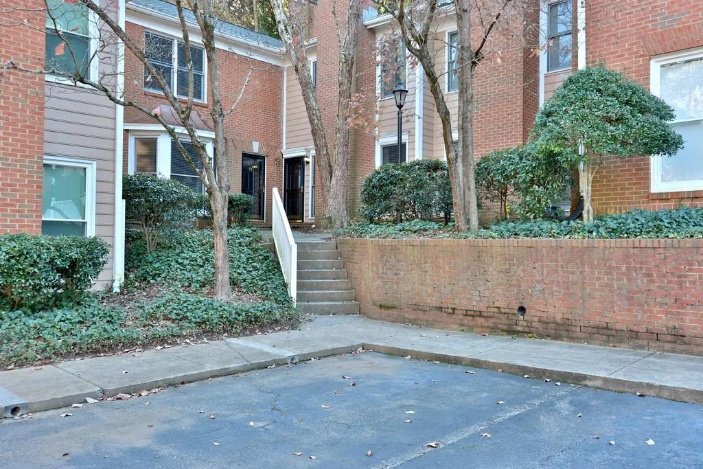 7500 Roswell Road Unit 87, Sandy Springs, Georgia 30350, 2 Bedrooms Bedrooms, ,2 BathroomsBathrooms,Residential,Sold,7500 Roswell Road Unit 87,6647773