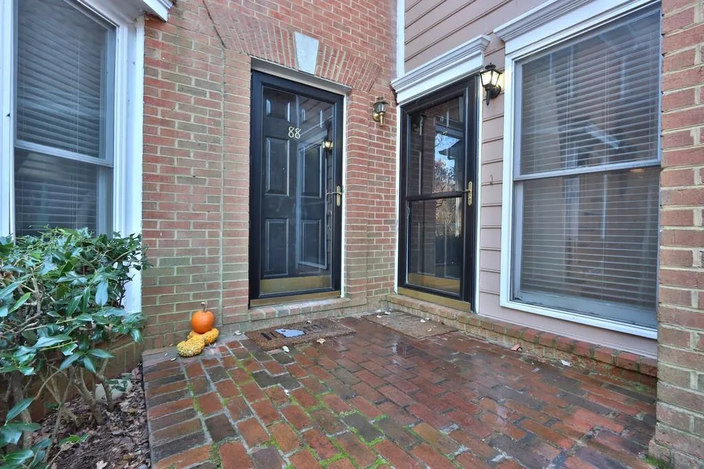 7500 Roswell Road Unit 87, Sandy Springs, Georgia 30350, 2 Bedrooms Bedrooms, ,2 BathroomsBathrooms,Residential,Sold,7500 Roswell Road Unit 87,6647773