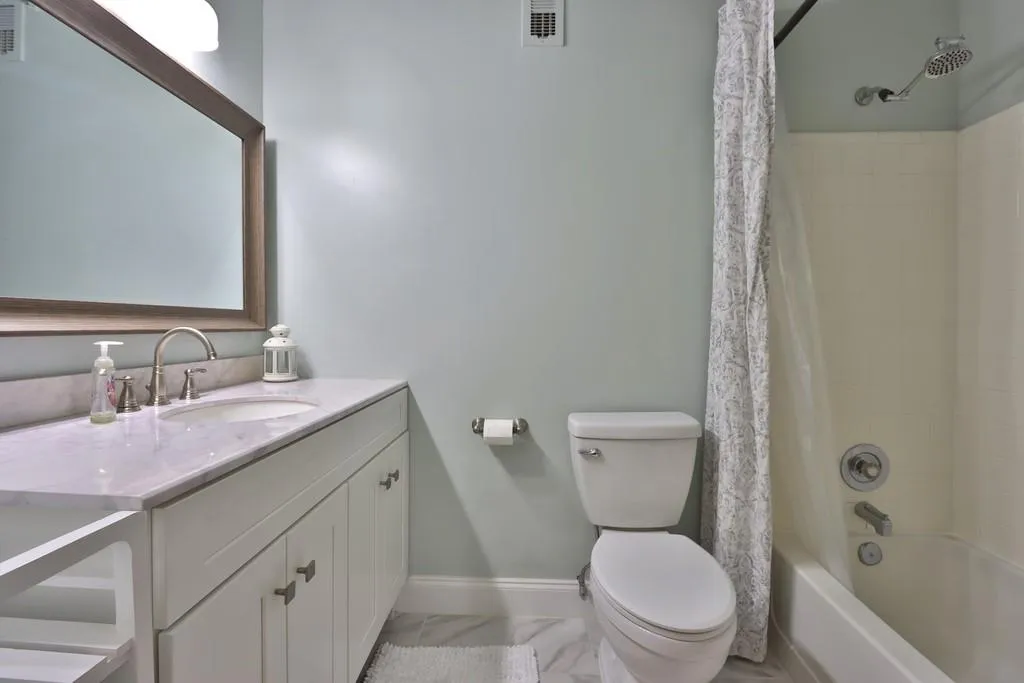 7500 Roswell Road Unit 87, Sandy Springs, Georgia 30350, 2 Bedrooms Bedrooms, ,2 BathroomsBathrooms,Residential,Sold,7500 Roswell Road Unit 87,6647773