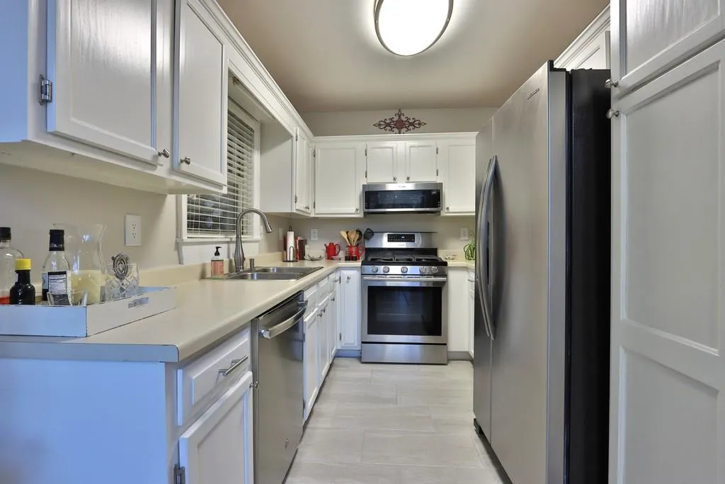 7500 Roswell Road Unit 87, Sandy Springs, Georgia 30350, 2 Bedrooms Bedrooms, ,2 BathroomsBathrooms,Residential,Sold,7500 Roswell Road Unit 87,6647773