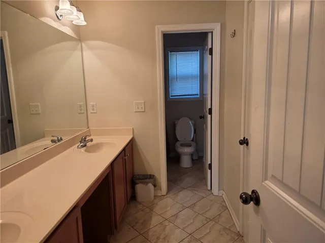 1170