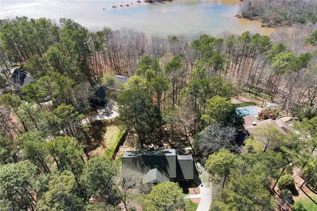 8920 Ridgemont Drive, Sandy Springs, Georgia 30350, 6 Bedrooms Bedrooms, ,4 BathroomsBathrooms,Residential,Sold,8920 Ridgemont Drive,5821495