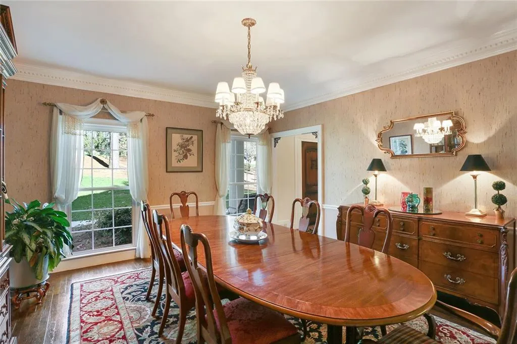 8920 Ridgemont Drive, Sandy Springs, Georgia 30350, 6 Bedrooms Bedrooms, ,4 BathroomsBathrooms,Residential,Sold,8920 Ridgemont Drive,5821495
