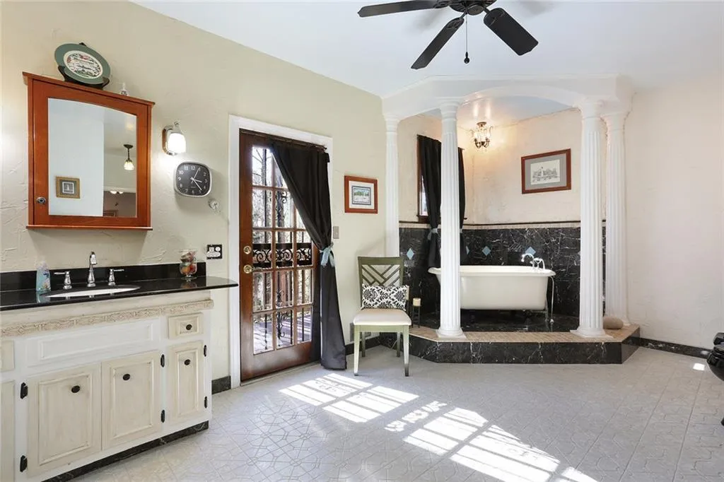 8920 Ridgemont Drive, Sandy Springs, Georgia 30350, 6 Bedrooms Bedrooms, ,4 BathroomsBathrooms,Residential,Sold,8920 Ridgemont Drive,5821495