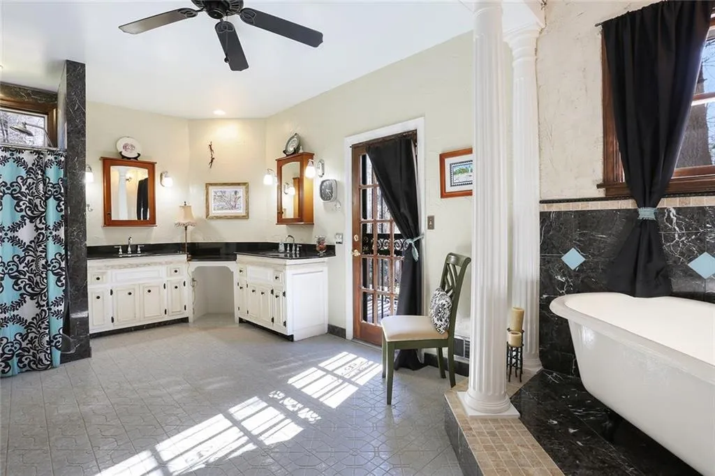 8920 Ridgemont Drive, Sandy Springs, Georgia 30350, 6 Bedrooms Bedrooms, ,4 BathroomsBathrooms,Residential,Sold,8920 Ridgemont Drive,5821495