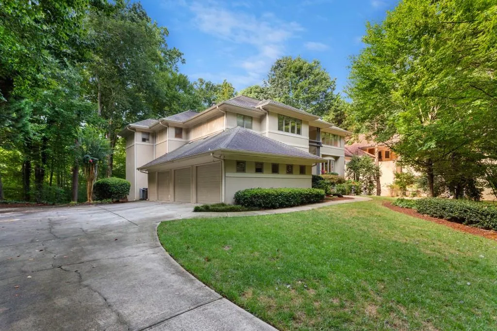 43 Wing Mill Road, Sandy Springs, Georgia 30350, 5 Bedrooms Bedrooms, ,4 BathroomsBathrooms,Residential,Sold,43 Wing Mill Road,7009804